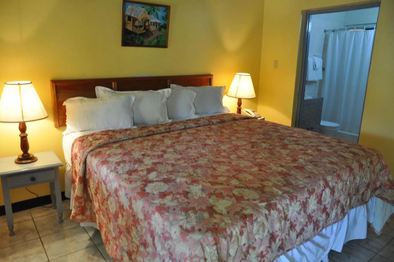 Tamarind Hotel Runaway Bay