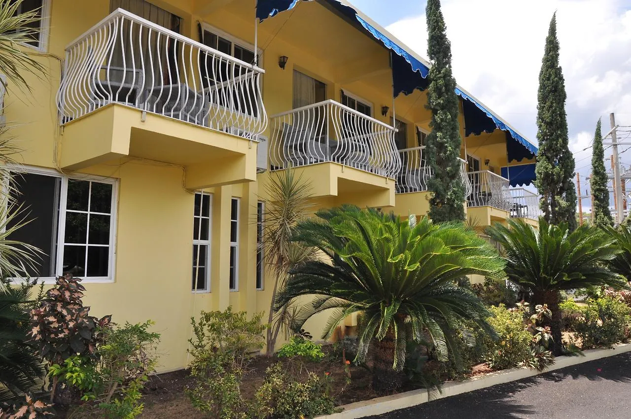 Tamarind Hotel Runaway Bay
